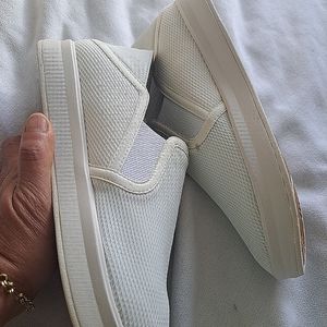 Olukai Womens white slip on sneakers size 9.5